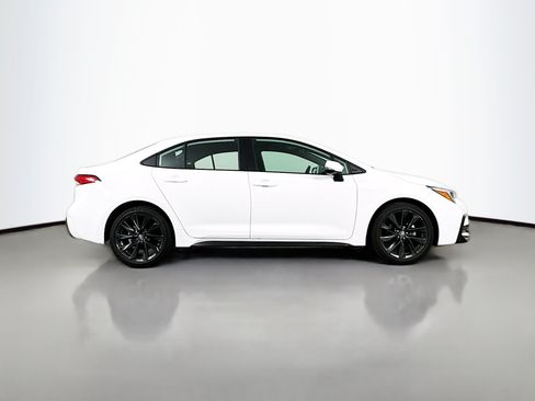 Certified 2025 Toyota Corolla SE FWD image 8