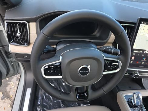 New 2026 Volvo XC90 B6 Plus w/ Protection Package Premier image 25