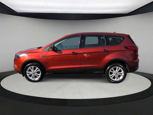 Used 2019 Ford Escape S image 5