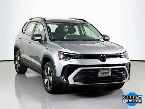 Used 2025 Volkswagen Taos S image 1