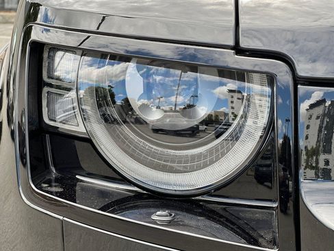 Certified 2024 Land Rover Defender 110 S AWD/4WD image 9