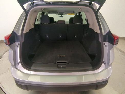 Used 2024 Nissan Rogue SV image 26