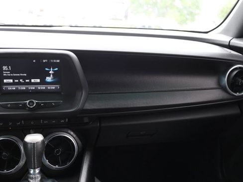 Used 2017 Chevrolet Camaro LT RWD image 20
