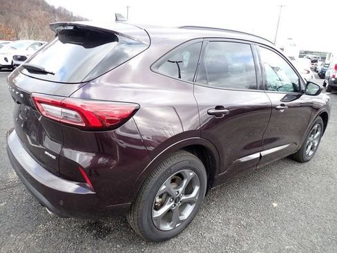 Certified 2023 Ford Escape ST-Line w/ Tech Pack #1 AWD/4WD image 9