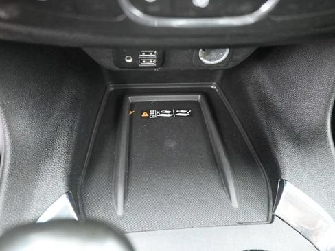 Used 2023 Chevrolet Traverse Premier w/ Redline Edition AWD/4WD image 26