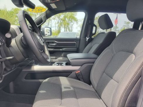 Used 2024 RAM 1500 Big Horn AWD/4WD image 12