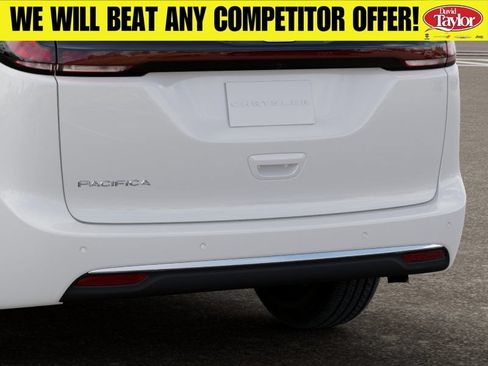 New 2027 Chrysler Pacifica Select FWD image 14