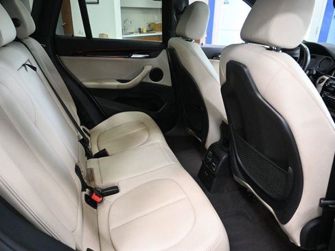 Used 2018 BMW X1 xDrive28i w/ Convenience Package AWD/4WD image 19