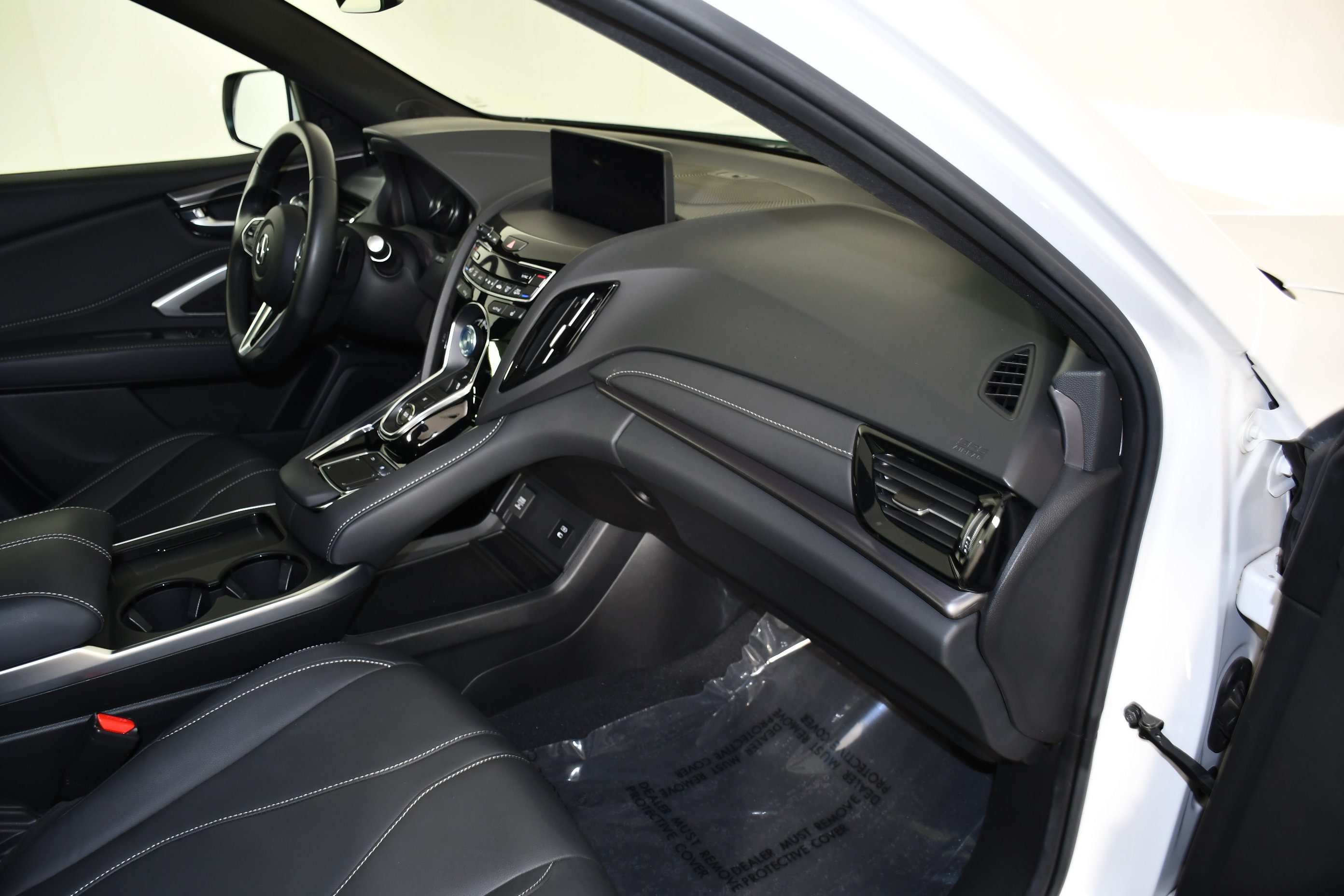 Used 2025 Acura RDX SH-AWD image 40