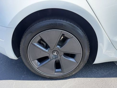 Used 2023 Tesla Model 3 Standard Range RWD image 42