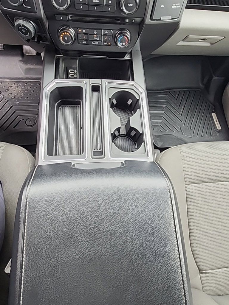 Used 2017 Ford F150 XLT w/ Equipment Group 302A Luxury AWD/4WD image 12
