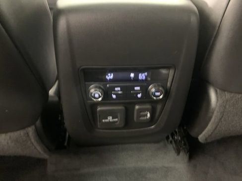 Used 2021 Buick Enclave Avenir w/ Avenir Technology Package AWD/4WD image 34