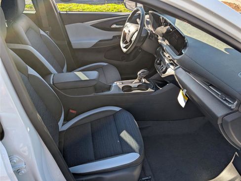 New 2026 Buick Envista Preferred image 6