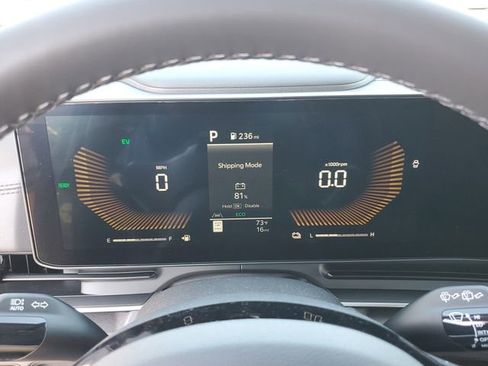 New 2026 Kia Carnival EX image 22