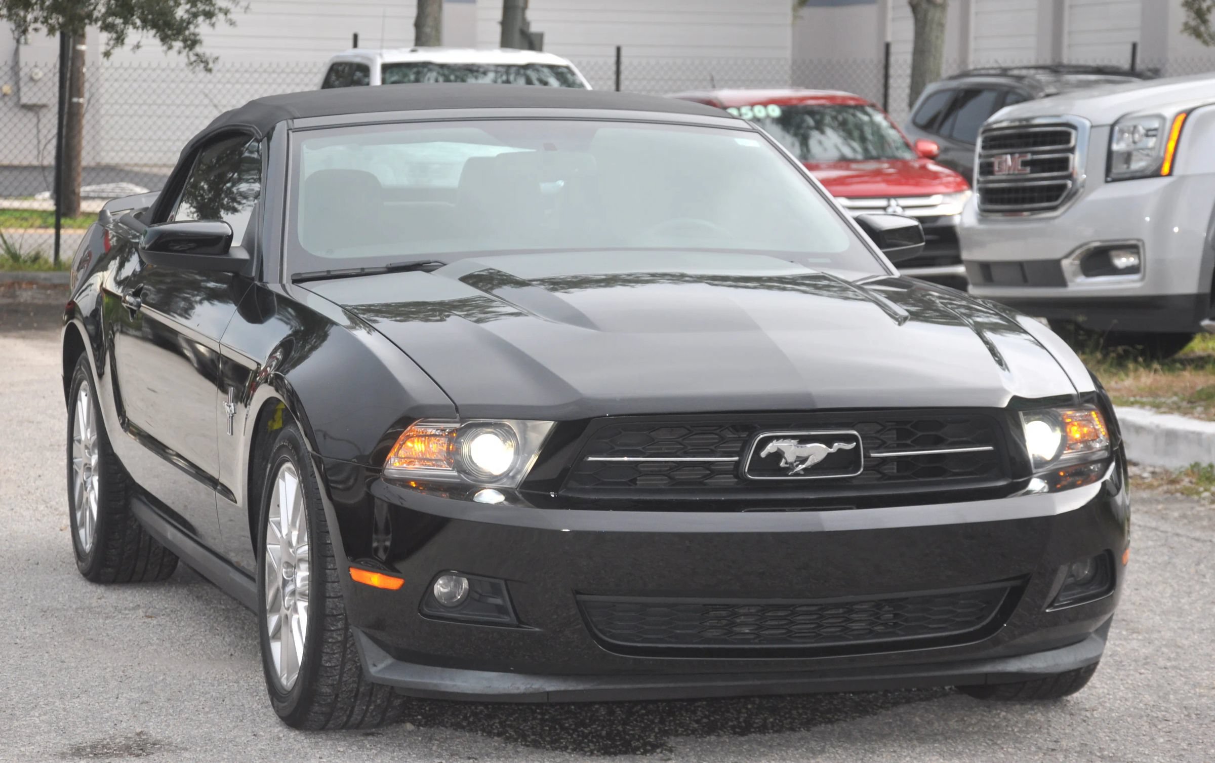 Used 2012 Ford Mustang Premium w/ Electronics Pkg RWD image 20