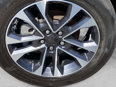 Used 2023 Jeep Grand Cherokee Overland AWD/4WD image 32
