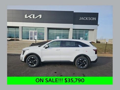 New 2026 Kia Sorento S AWD/4WD image 1