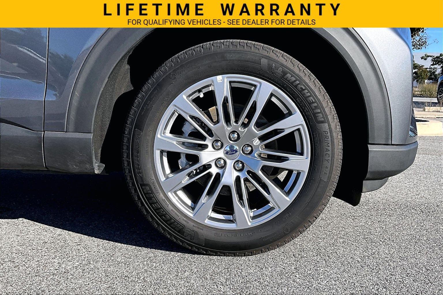 Used 2025 Ford Explorer Active w/ Active Comfort Package AWD/4WD image 9