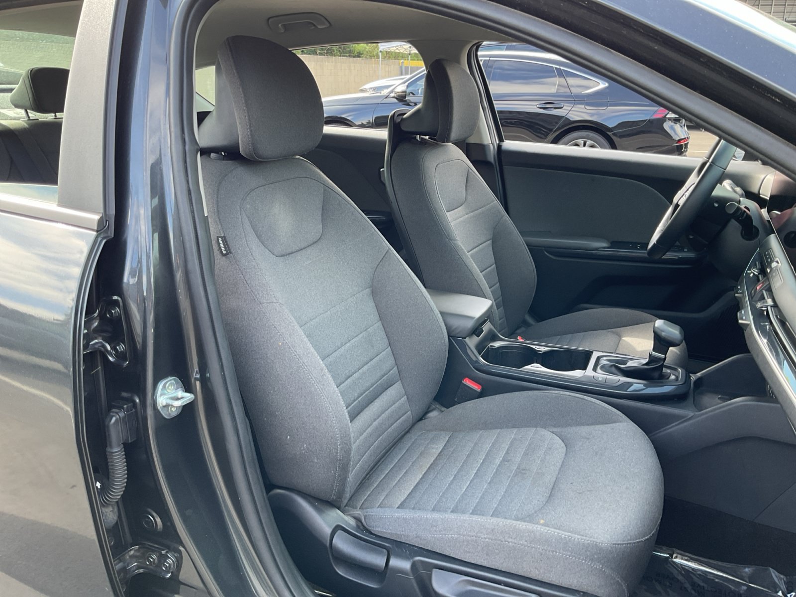 Used 2025 Kia K4 EX FWD image 21