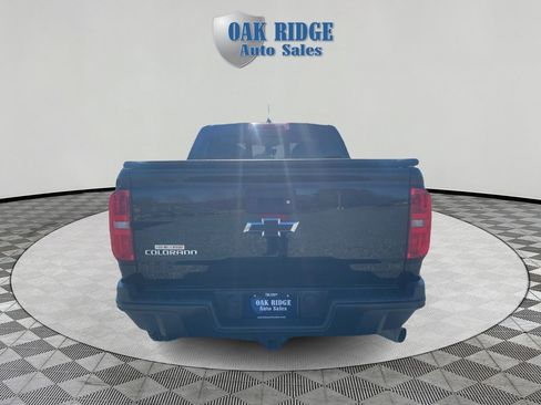 Used 2018 Chevrolet Colorado ZR2 w/ ZR2 Midnight Special Edition image 6