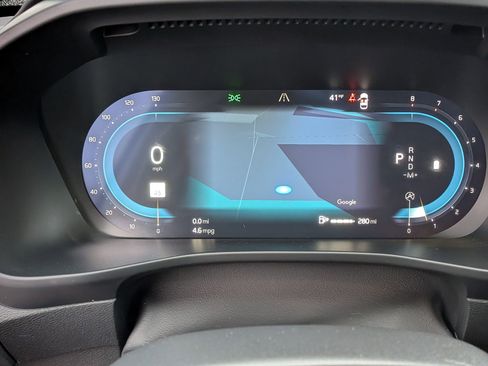 Used 2025 Volvo XC40 B5 Core image 25