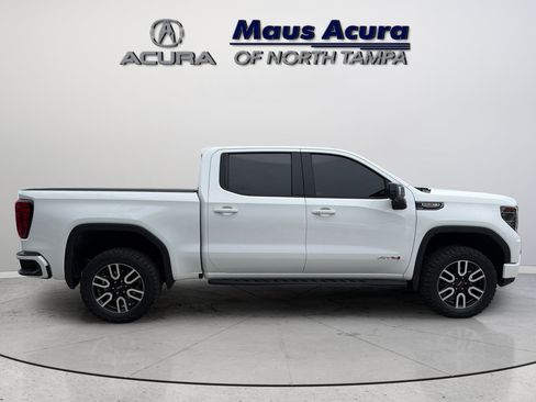 Used 2024 GMC Sierra 1500 AT4 w/ Technology Package AWD/4WD image 3