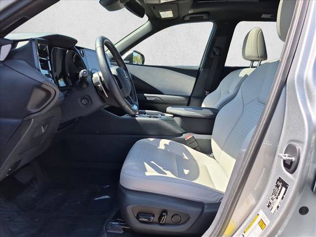 Used 2025 Lexus TX 350 AWD w/ Captains Chair Package image 17