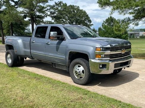 Used 2016 Chevrolet Silverado 3500 LTZ w/ Duramax Plus Package AWD/4WD image 11