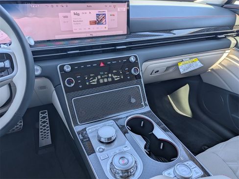 New 2025 Genesis GV80 3.5T e-SC image 19