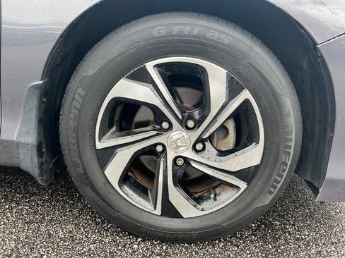 Used 2016 Honda Accord LX image 13