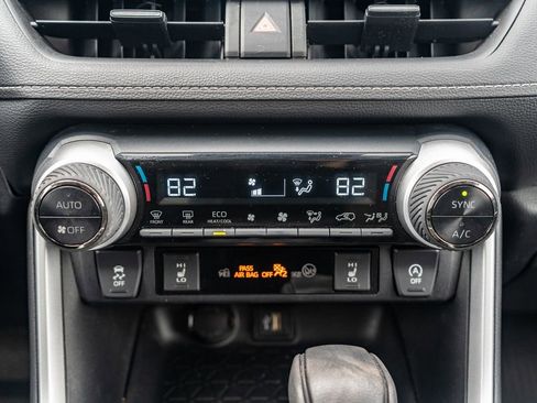 Used 2023 Toyota RAV4 XLE image 28