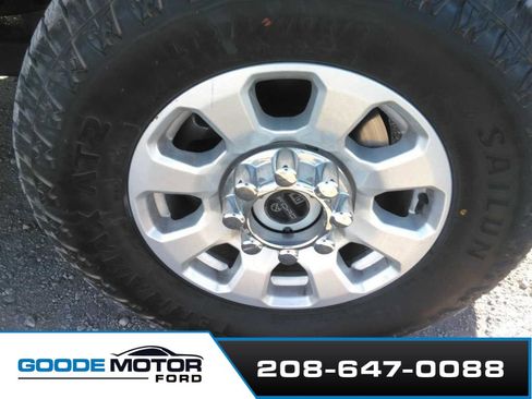 Used 2024 Ford F250 XLT image 5