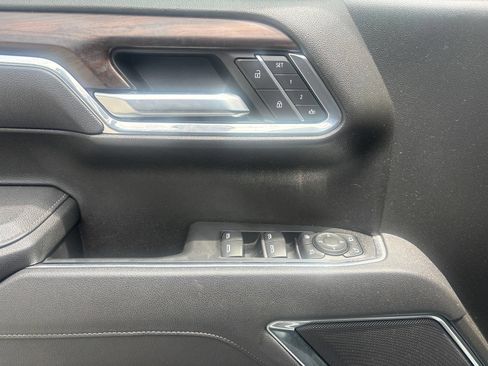 Used 2025 GMC Sierra 1500 SLT RWD image 18