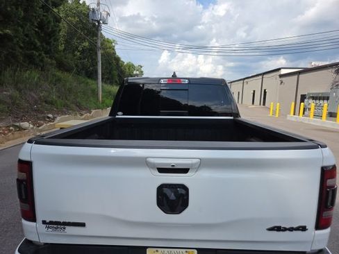 Used 2021 RAM 1500 Laramie AWD/4WD image 4