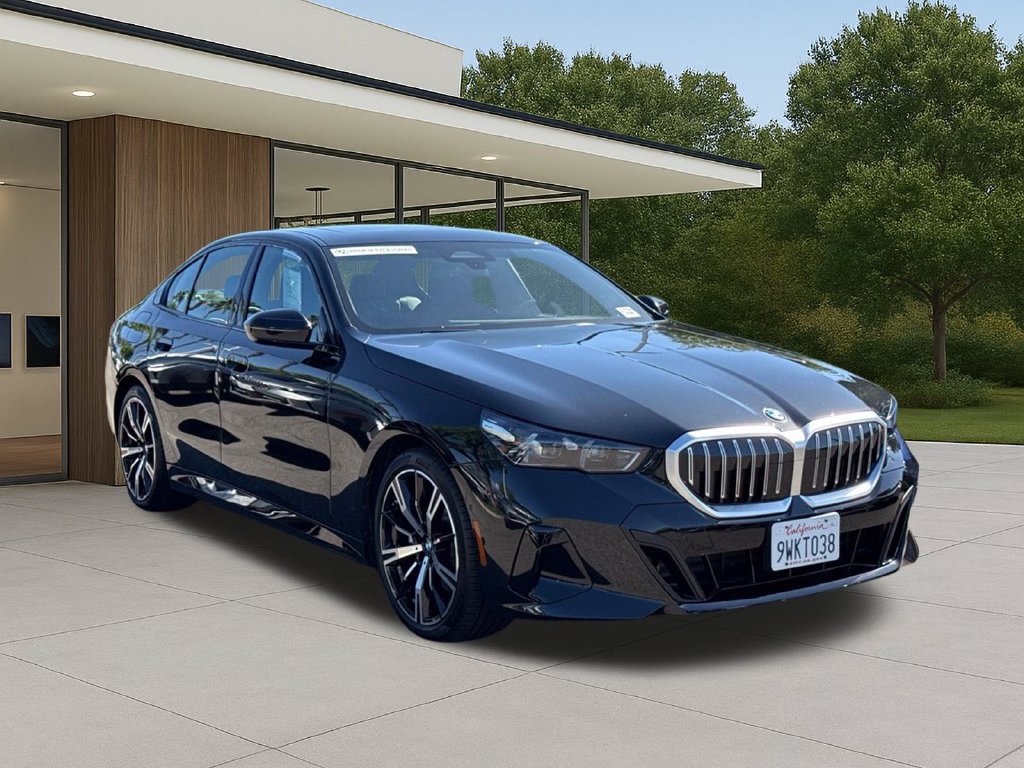 Used 2026 BMW 530i w/ M Sport Package RWD image 6
