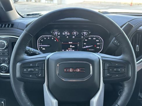 Used 2022 GMC Sierra 2500 SLT w/ SLT Premium Package image 26