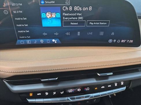 Used 2024 Cadillac XT4 Luxury w/ Cold Weather Package FWD image 14