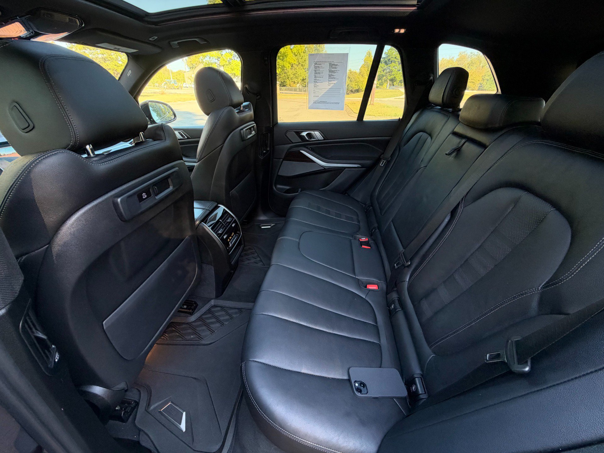 Used 2021 BMW X5 xDrive40i w/ Premium Package AWD/4WD image 28