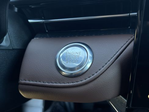 New 2026 Lincoln Nautilus Reserve image 26