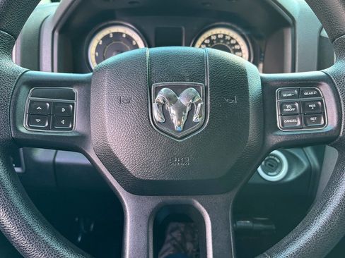 Used 2017 RAM 1500 Express image 30