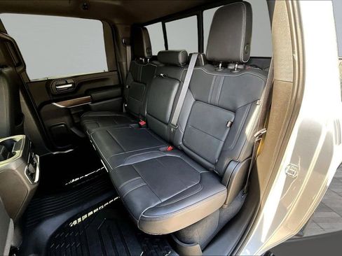 Used 2023 Chevrolet Silverado 2500 High Country w/ Z71 Off-Road Package AWD/4WD image 23