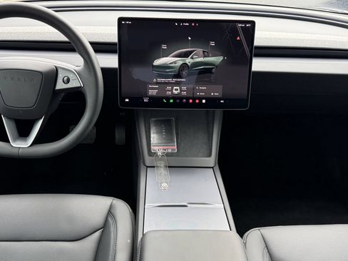 Used 2025 Tesla Model 3 Long Range RWD image 15