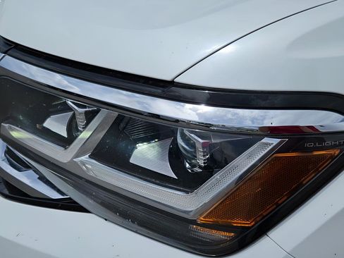 Used 2023 Volkswagen Atlas SEL Premium image 10