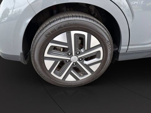 Used 2023 Hyundai Kona SE FWD image 23