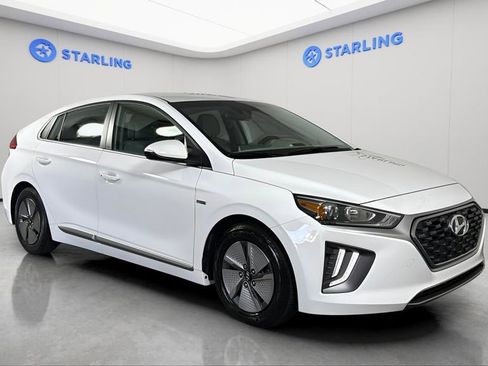 Used 2020 Hyundai Ioniq SE image 13
