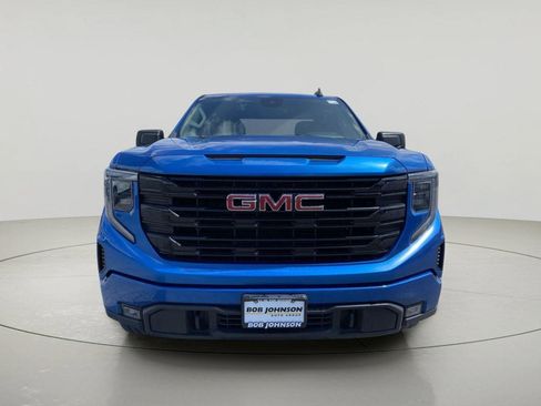 Used 2023 GMC Sierra 1500 Elevation AWD/4WD image 8