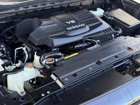 Used 2019 Nissan Titan PRO-4X AWD/4WD image 14