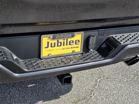 New 2026 RAM 1500 4x4 Crew Cab image 25