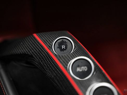 Used 2017 Ferrari 488 GTB RWD image 75