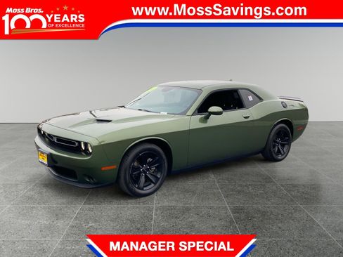Used 2023 Dodge Challenger SXT RWD image 1